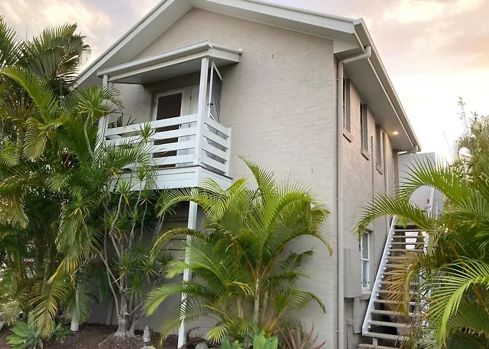 Palm Shores Apartment