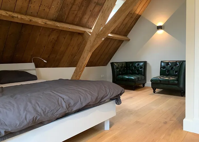 Vernieuwd Luxe Voorhuis - Naast De Molens