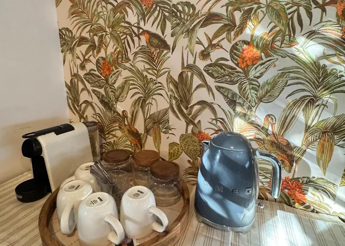 Decembre House - 24Hrs Self Late Check-In Shared Home-Style Accommodation In Belmont Central