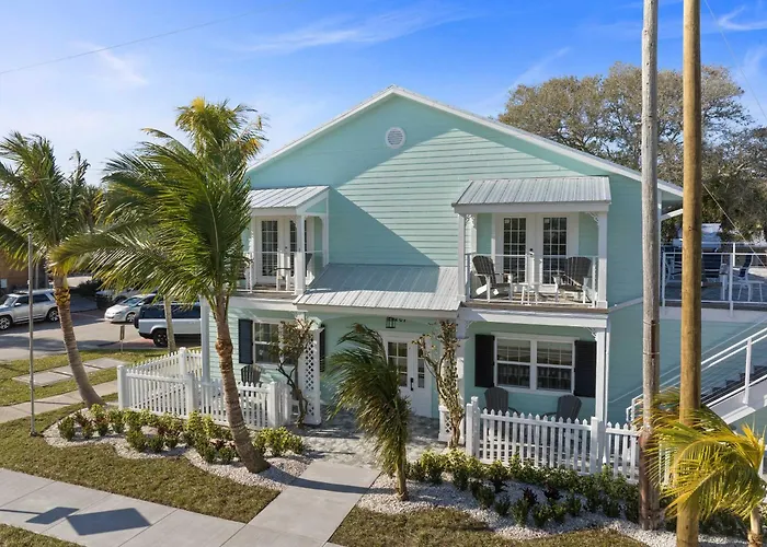 Cozy First Floor Waterside Condo