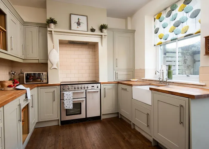 Pebble Cottage By Coast & Country Stays
