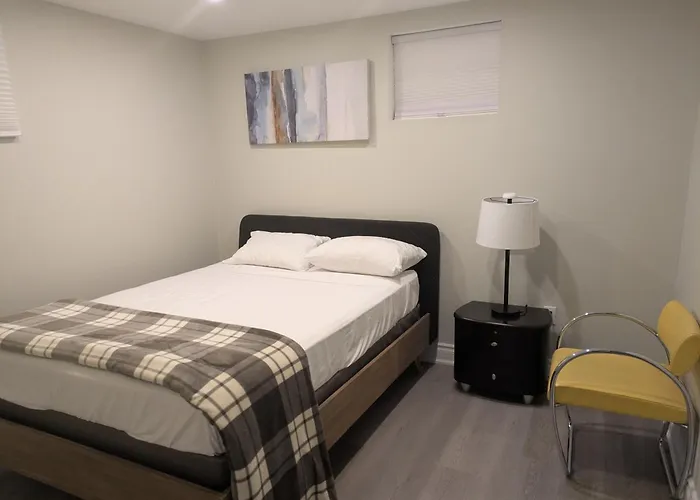 Kempsford Retreat - 2Br Near Pearson Sleeps 4