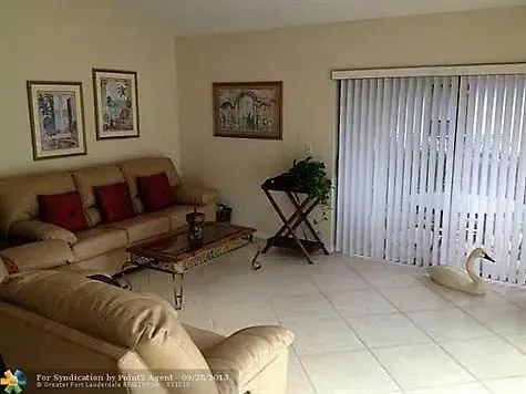 Boca 3Br 2Bth House