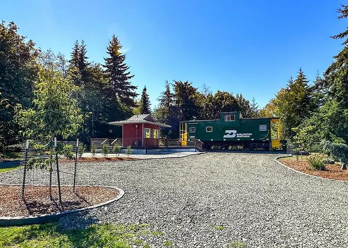 Paw Railway Getaway