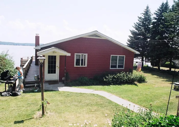 Forever Red Cottage, Waterfront Home On Cayuga Lake Near Flx Wineries