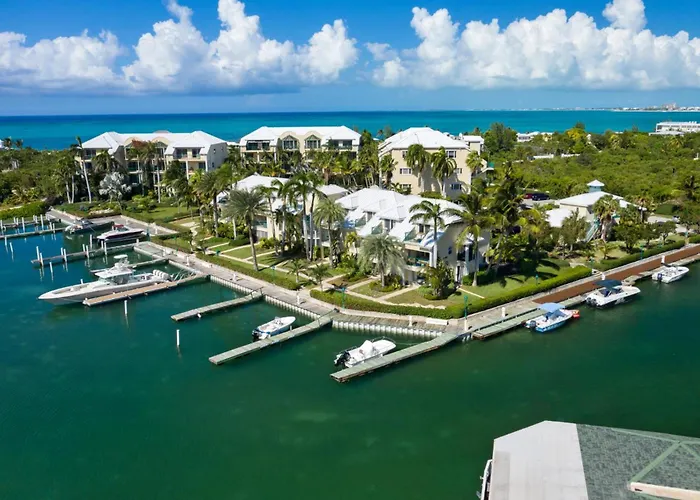 1 Bdrm Pool Garden View At The Yacht Club D3