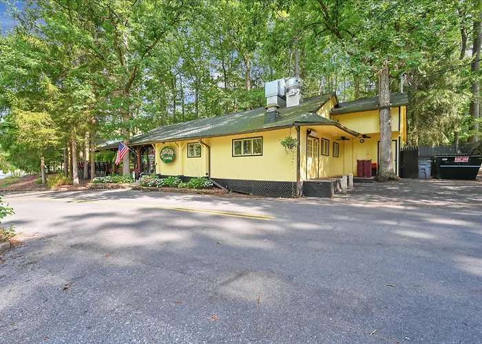 Muhlenberg Cottage