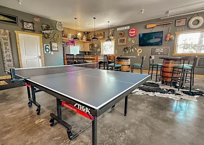 Cedar Ridge Hideaway