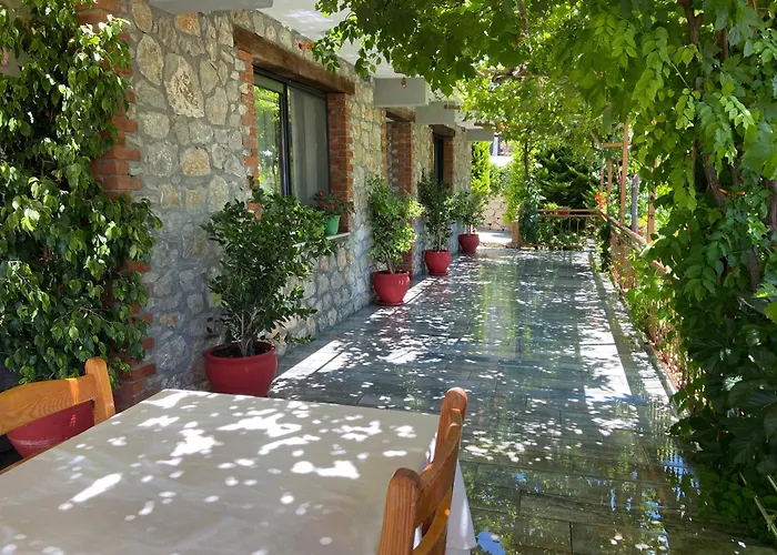 Suna House