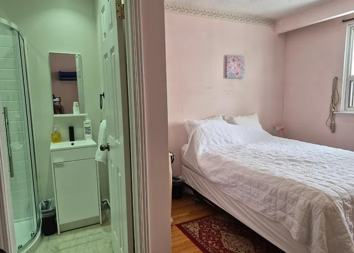Private Room Near Airport