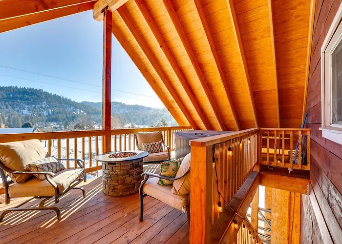 Private Hot Tub & Mtn Views: Garden Valley Apt!