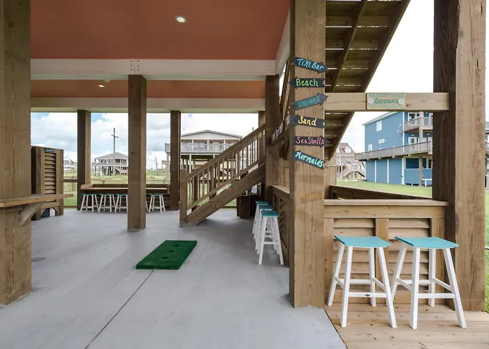 Nautibeach Views From Multiple Decks, Sleeps 14