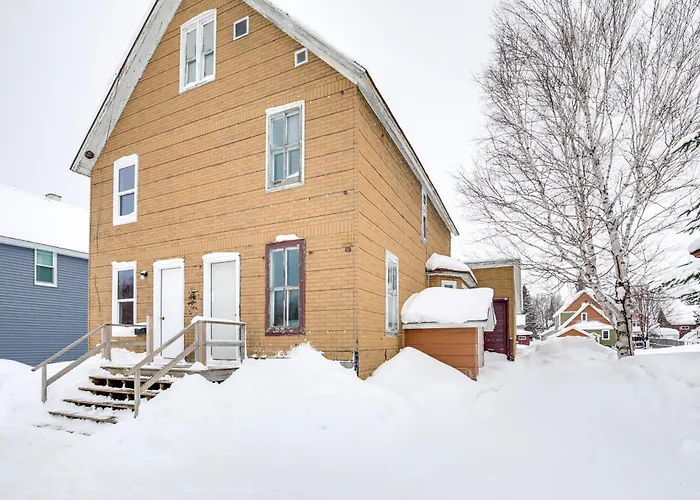 4 Mi To Lake Superior: Calumet Getaway!
