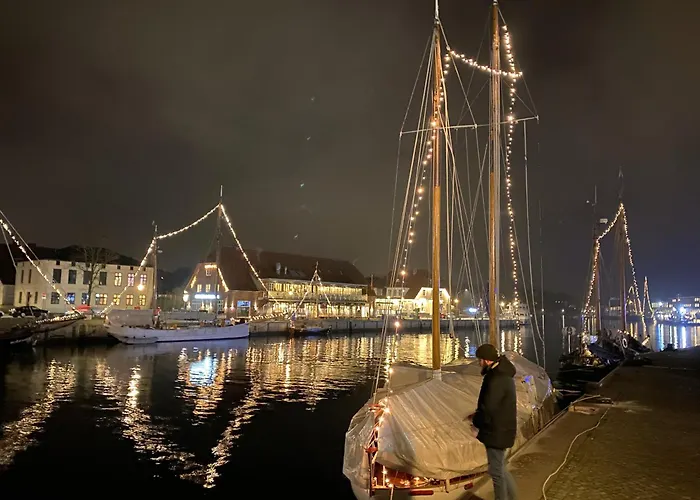 Hausboot Emmas Meerzeit, Tolle Dachterrasse, Parkplatz