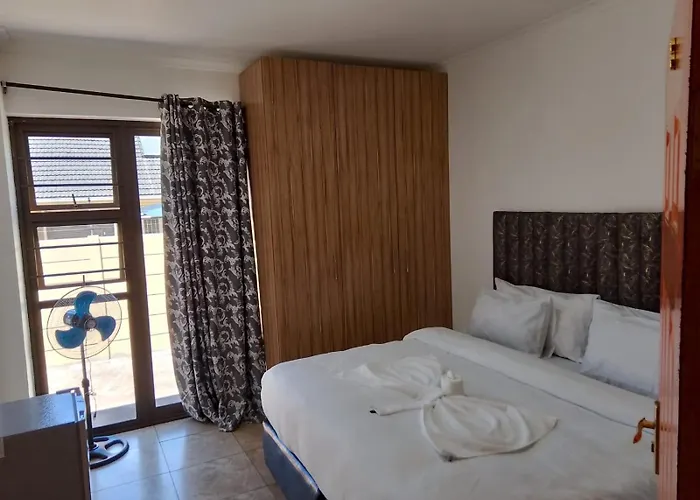 Duminy Guest Lodge