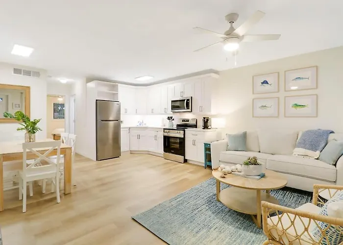 Sailfish Suites 10 - Waterfront And Pet Friendly