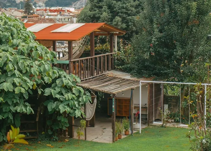 Casa Centralita, In Centro With Views, Fire Pit And Tree House