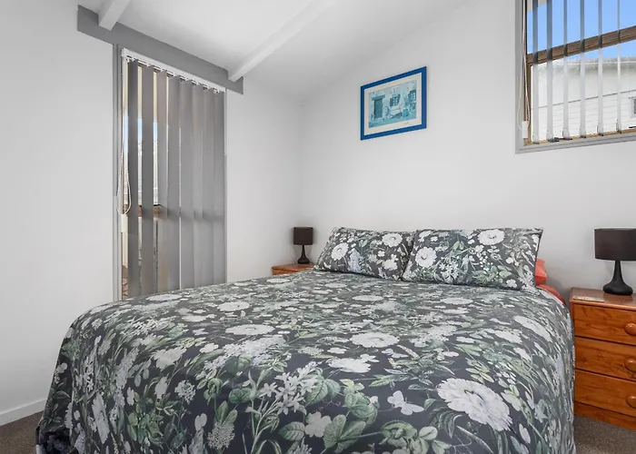 Glenhaven Hideaway - Ohope Beach Holiday Home