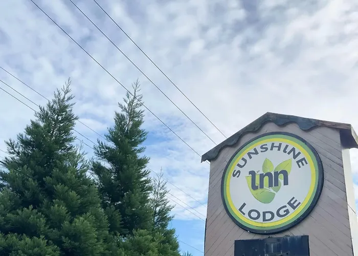Sunshine Lodge Inn