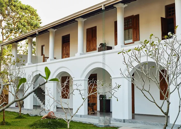 Villa White Queen Resort & Spa