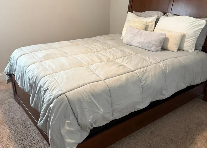 Private, Quiet, Immaculate Bachelor Pad With Free Parking On Site