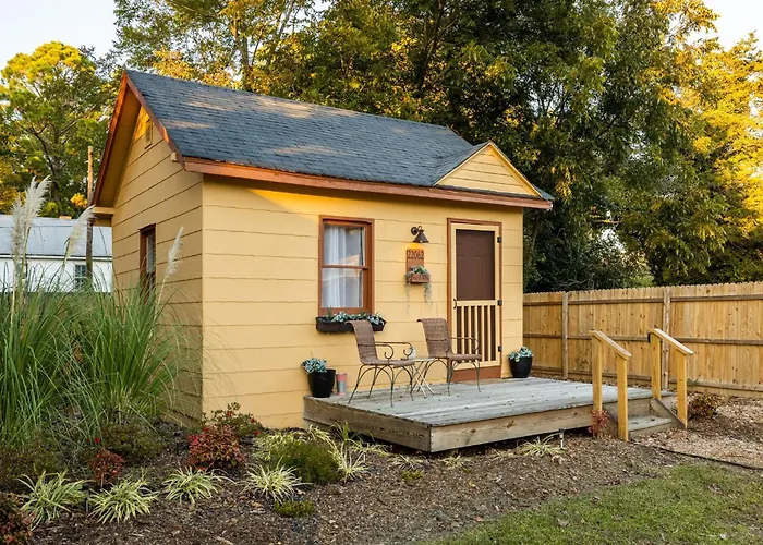 Cape Charles Tiny Livin'