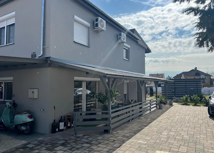 Szarkafeszek