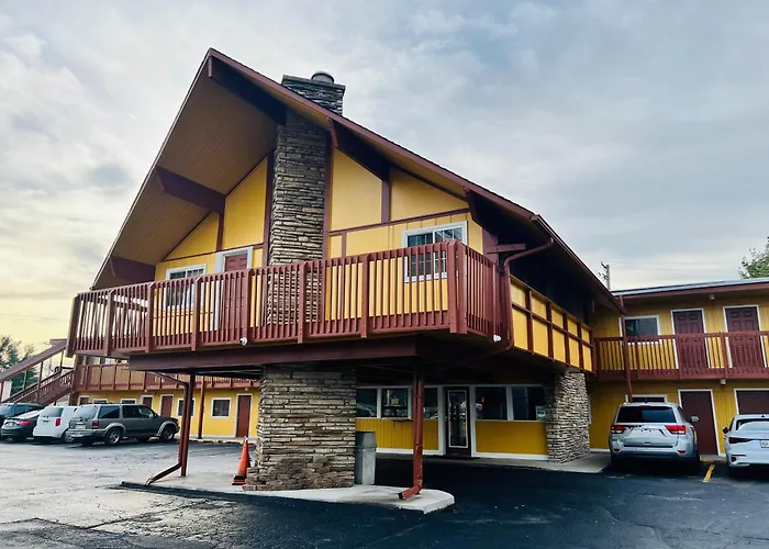 Clayton House Motel