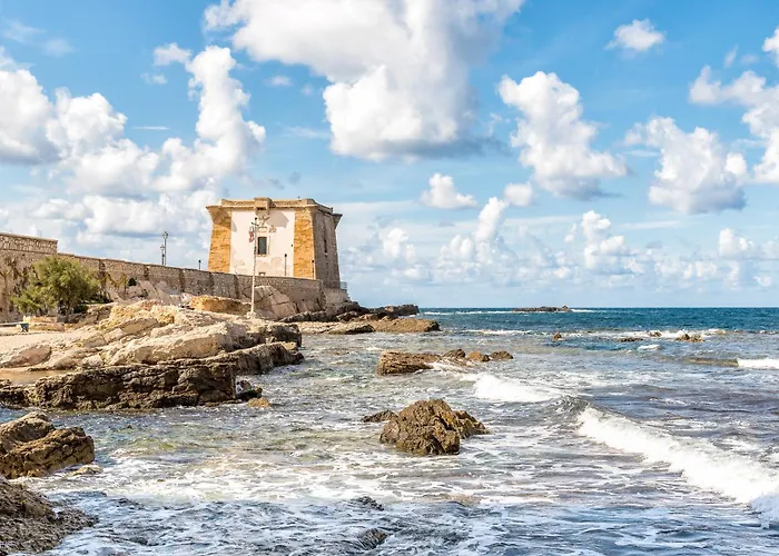 Un Girasole Sul Mare - Rooms & Apartment