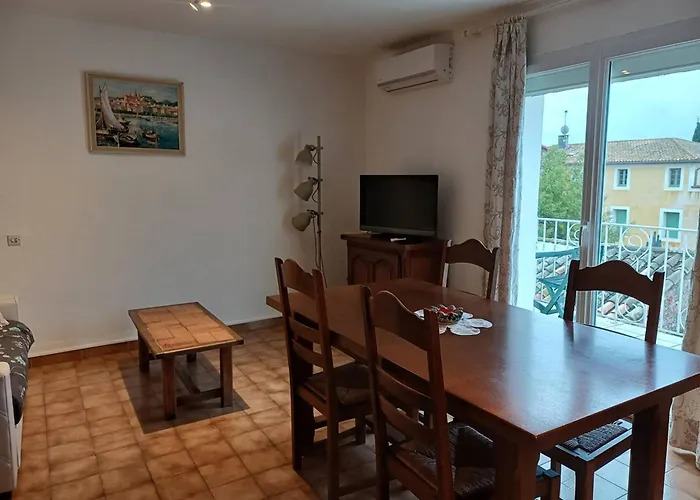 Maison De Village Proche Centre-Ville, Climatisation, 3 Pers.