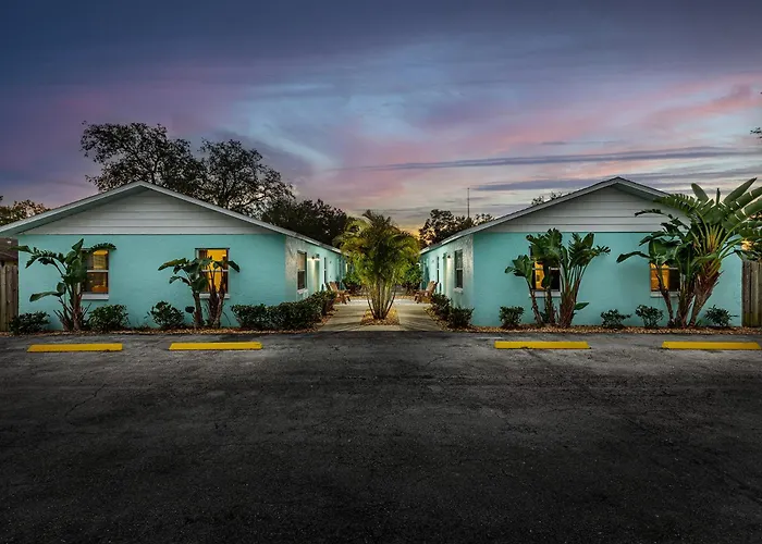 Luxurious 2 Bedroom Near Innisbrook Golf Resort!