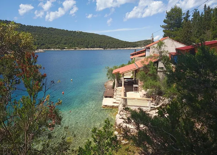 Sea Side House For Two In A Wilderness