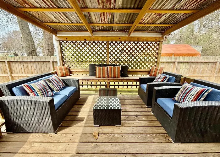 Lake Conroe 3Br Home W Boat Ramp Access, Kings, Bbq, Sleeps 8