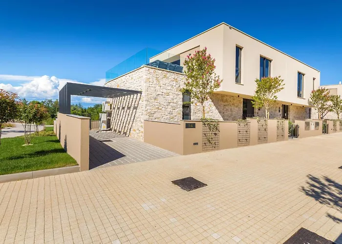 Luxurious Home In Savudrija