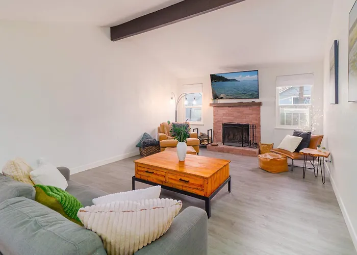 Cozy Family Haven In Sparks - Pet Friendly - Fenced Yard