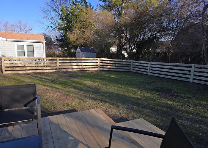 Cozy Haven In Hampton Roads Near Beaches, Military Bases & Historic Sites