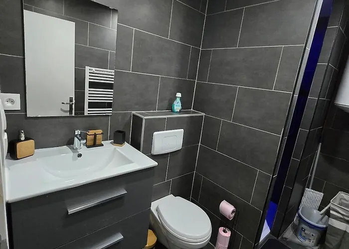 Un Pied-A-Terre