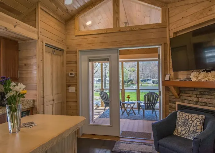 Lakeview 2Br Tiny Home Near Trails And Bocce