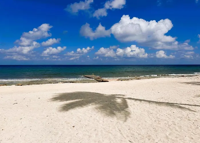 Featherstone Upstairs Apartment, Cayman Brac