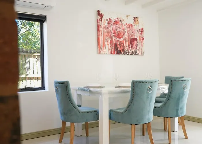 20A Ashgrove Home - Movie Room