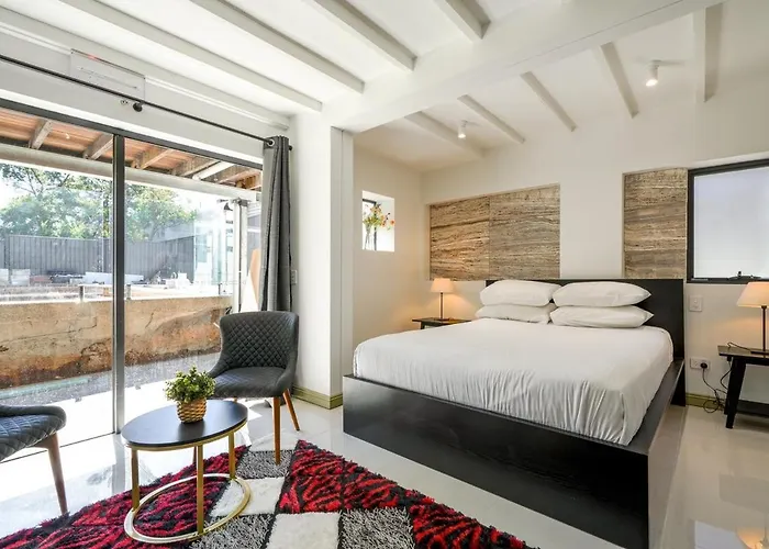 20A Ashgrove Home - Movie Room