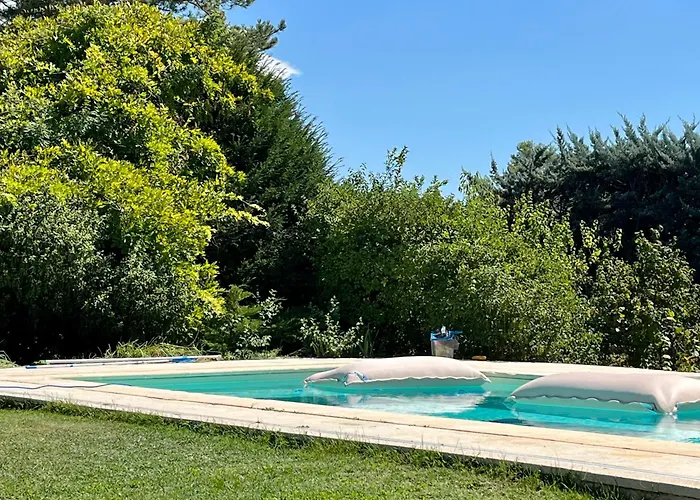 Charmante Maisonnette Avec Jardin Et Piscine