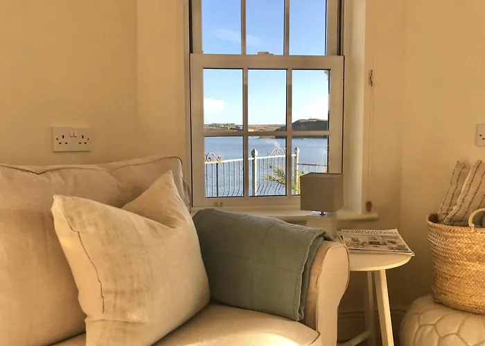 Waterfront Chic Studio
