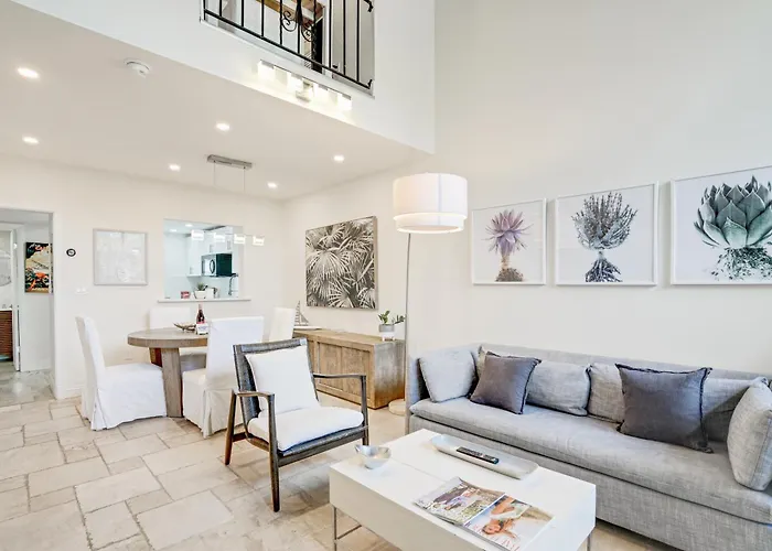 Luxury Pool Villa At St. James Unit E, Pet Friendly