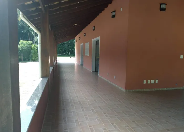 Casa Guacuri - Casa de temporada e eventos - apartamentos com suítes - Piscinas e Amplo Estacionamento