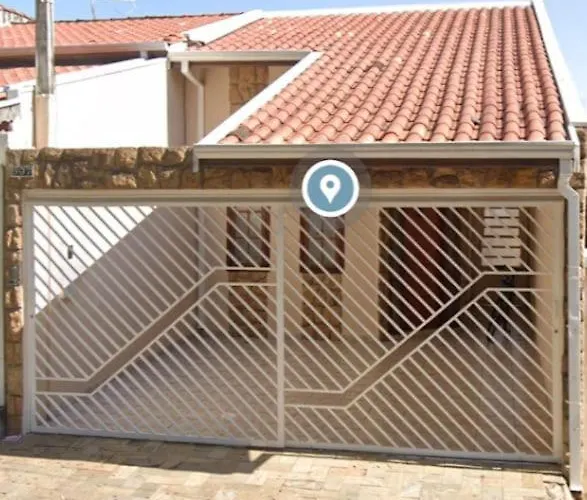 Quarto Due na Sakura House