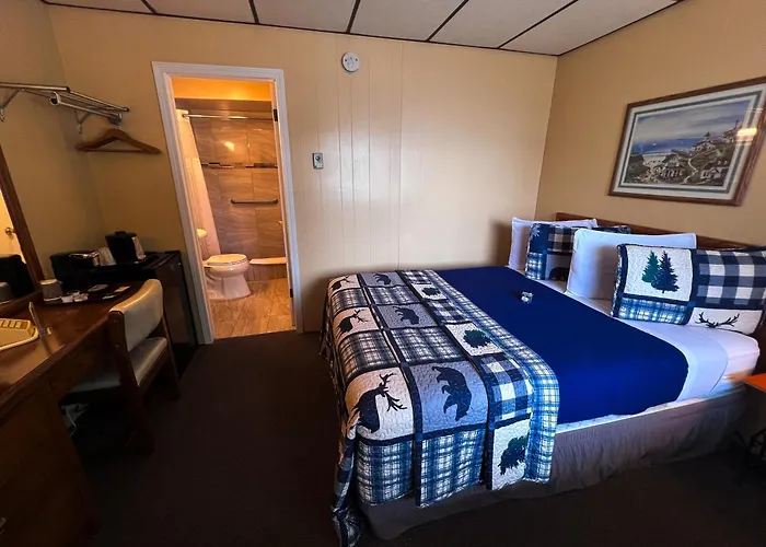 Riviera Motel