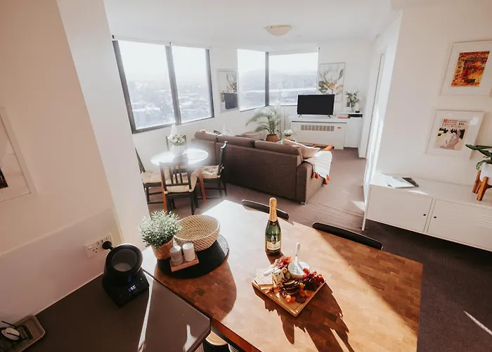 Riverview One-Bedroom Apartment Brisbane Cbd