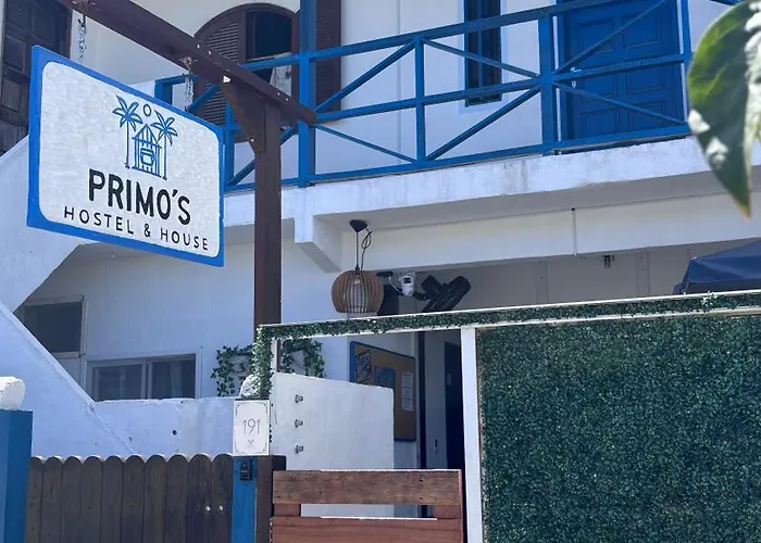 Primos Hostel & House