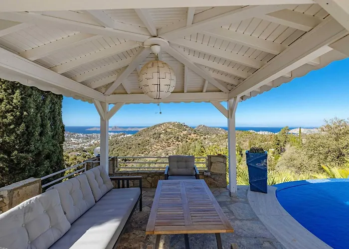 Luxurious Villa In Yalikavak With Private Pool And Breathtaking Sea Views